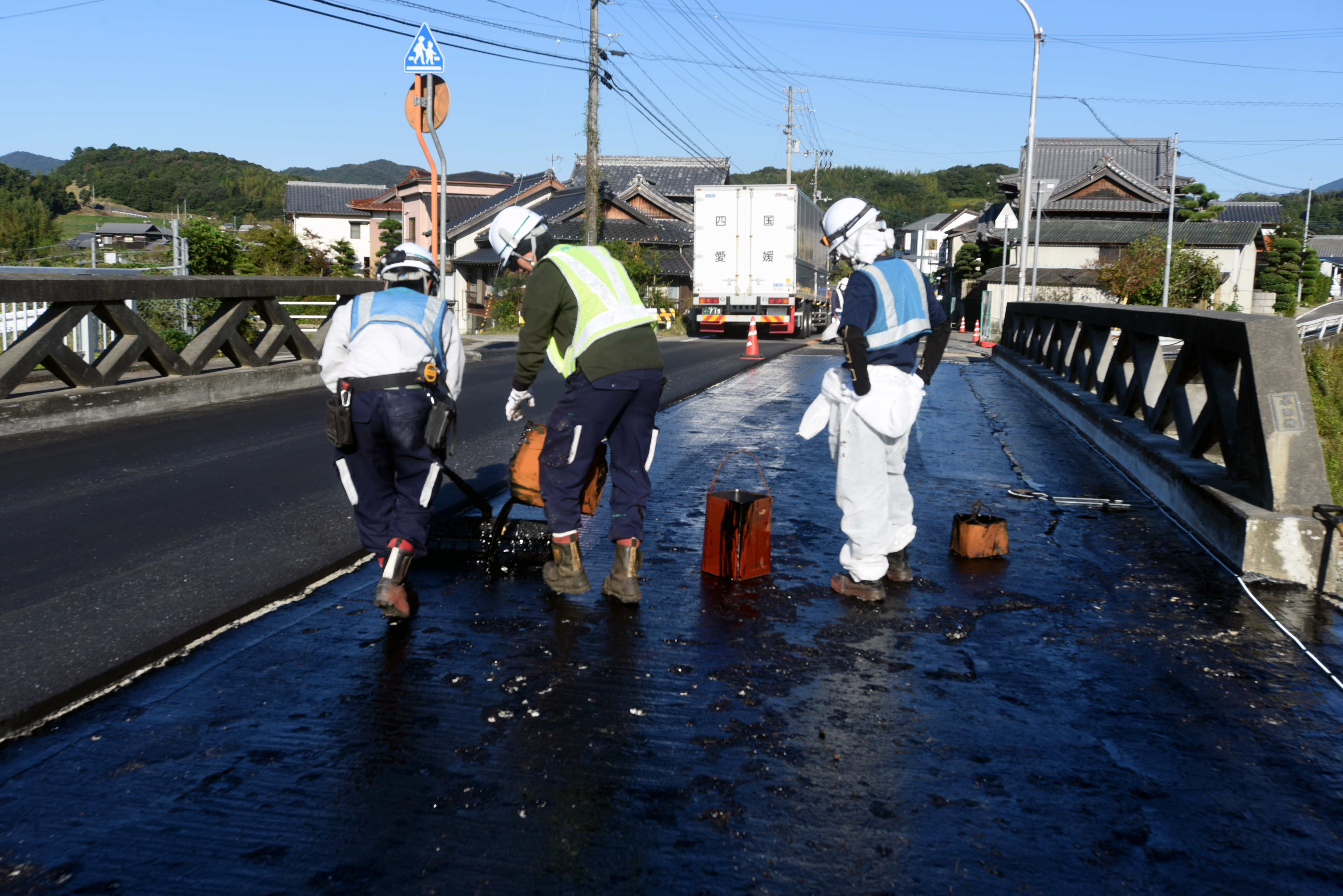 (道路メンテナンス事業)県道観音寺池田線(本篠橋)道路整備工事(第2工区)(舗装工)